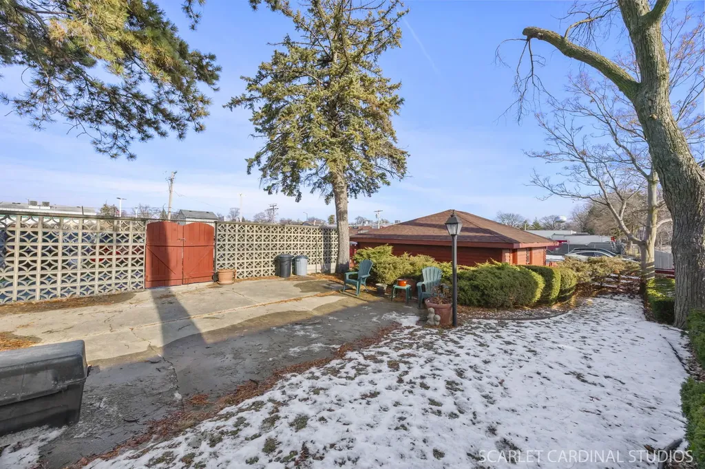 25 South Villa Avenue Villa Park IL 60181
