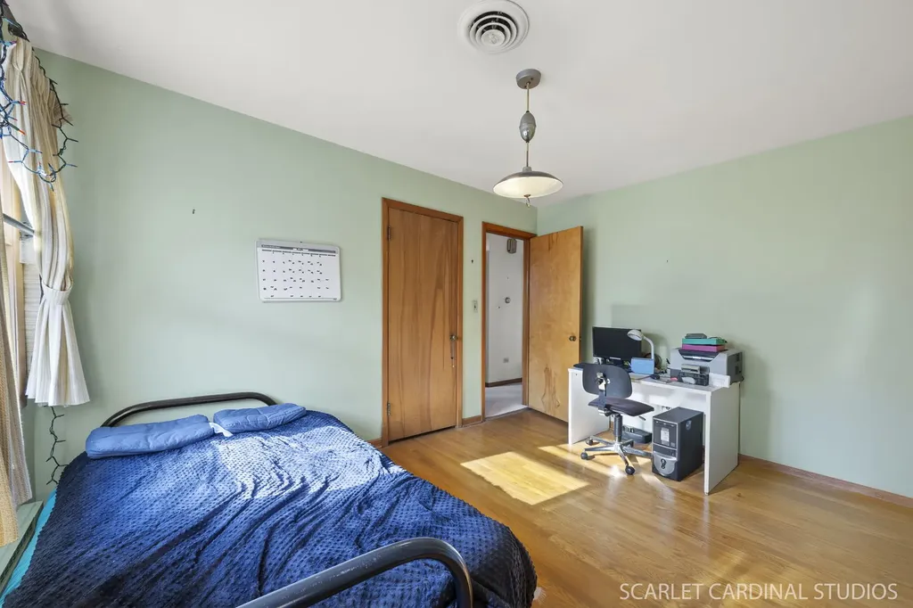 25 South Villa Avenue Villa Park IL 60181