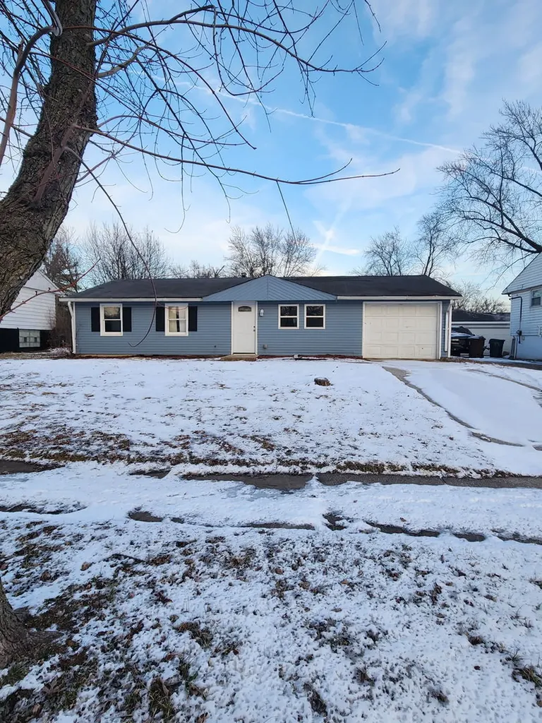 107 North Walnut Lane Glenwood IL 60425