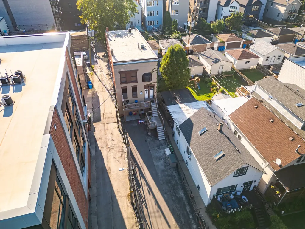 2014 North Whipple Street Chicago IL 60647