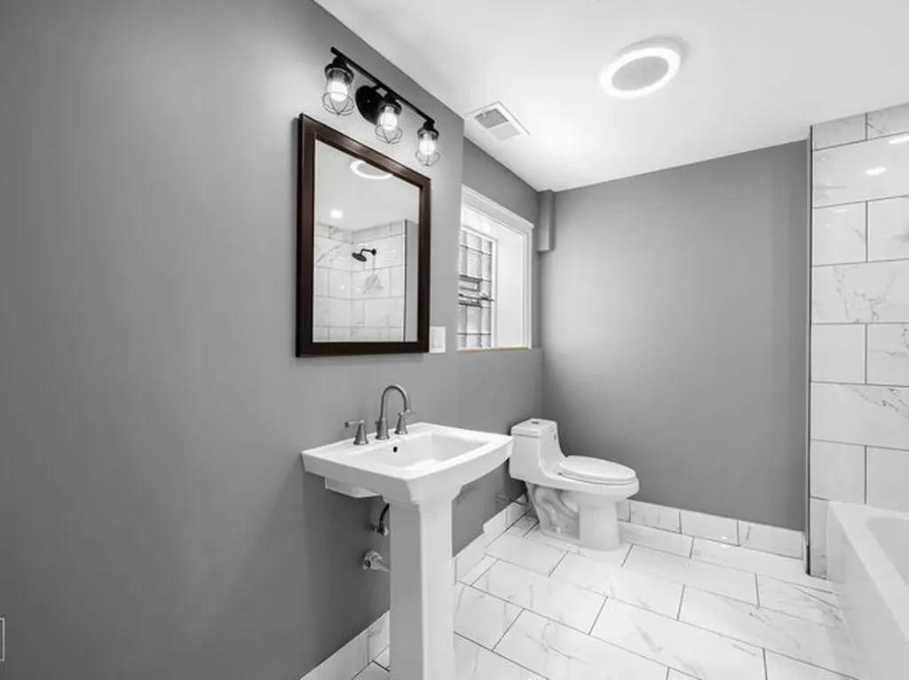 2014 North Whipple Street Chicago IL 60647