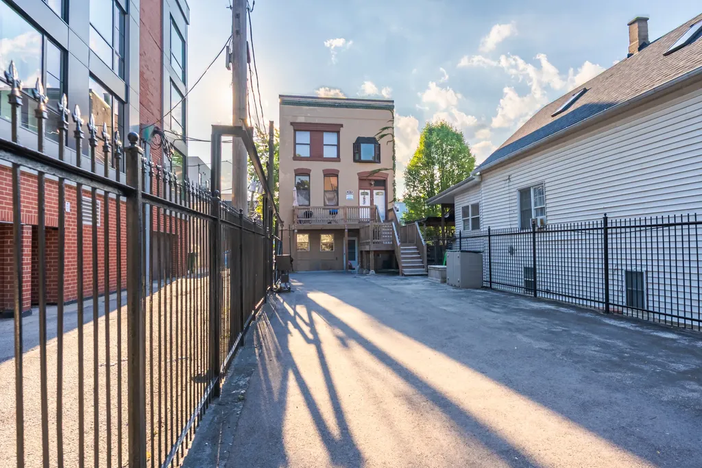 2014 North Whipple Street Chicago IL 60647