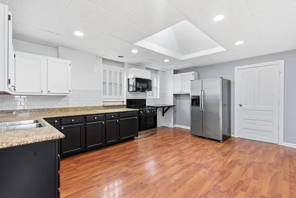 2014 North Whipple Street Chicago IL 60647