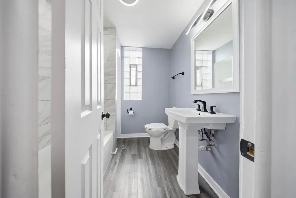 2014 North Whipple Street Chicago IL 60647
