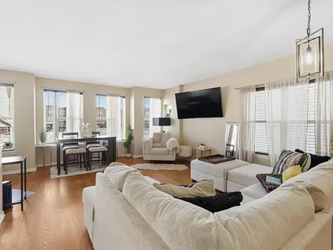 5355 West Galewood Avenue Chicago IL 60639