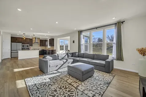 1007 Kessler Drive Mundelein IL 60060