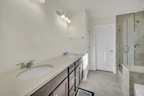 1007 Kessler Drive Mundelein IL 60060
