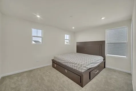 1007 Kessler Drive Mundelein IL 60060