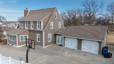 105 South Bluff Street Albany IL 61230