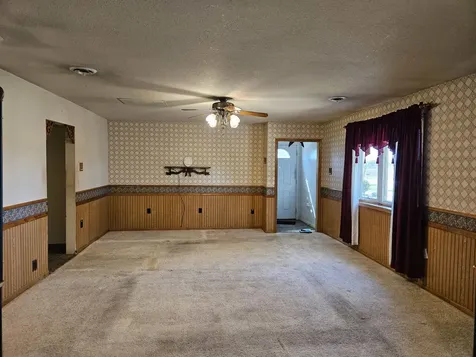 1408 North State Rte 1-17 Momence IL 60954