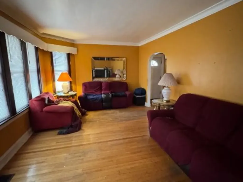 8101 South Harvard Avenue Chicago IL 60620