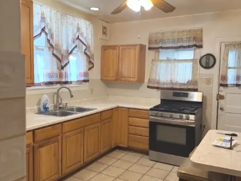 8101 South Harvard Avenue Chicago IL 60620