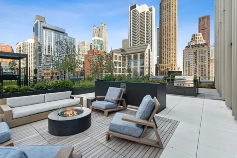 14 West Superior Street Chicago IL 60654