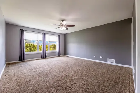19830 Mulroy Circle Tinley Park IL 60487