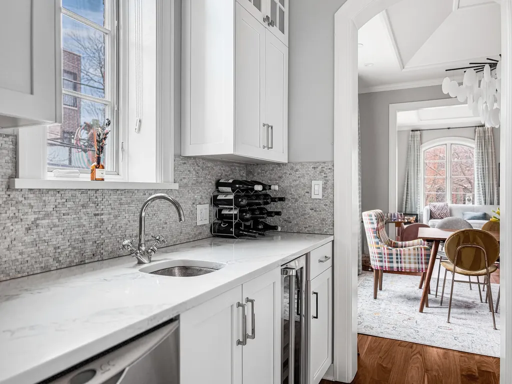 2615 North Paulina Street Chicago IL 60614