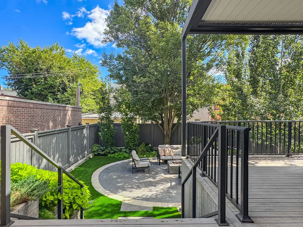 2615 North Paulina Street Chicago IL 60614