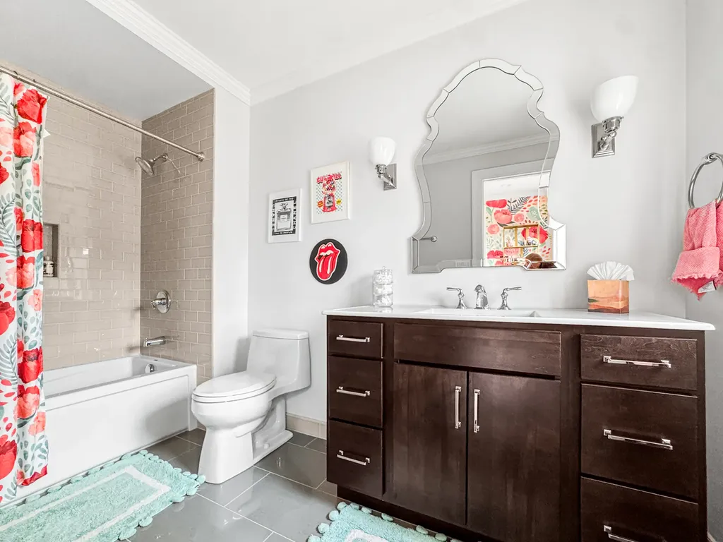 2615 North Paulina Street Chicago IL 60614