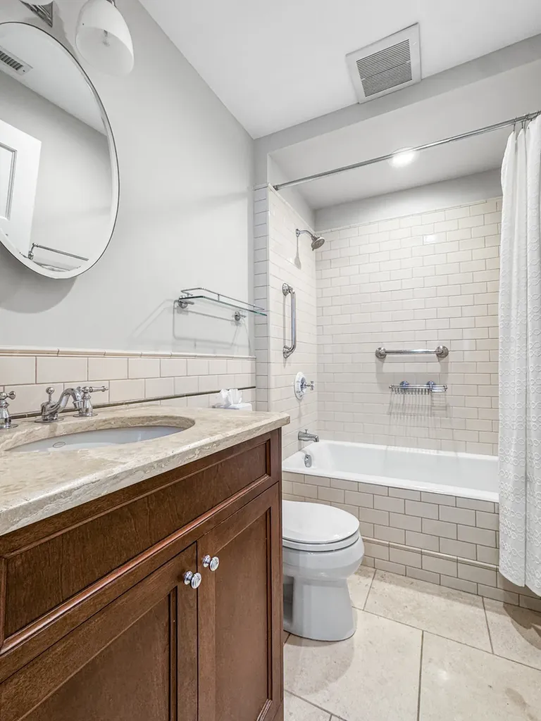 2615 North Paulina Street Chicago IL 60614