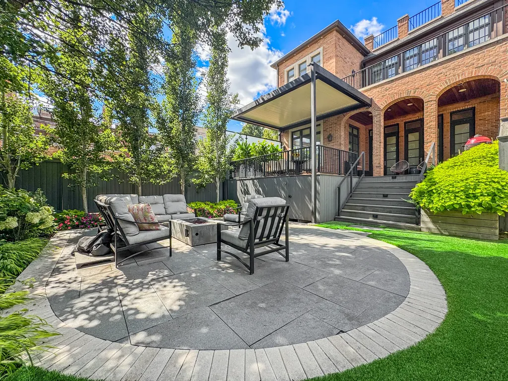 2615 North Paulina Street Chicago IL 60614