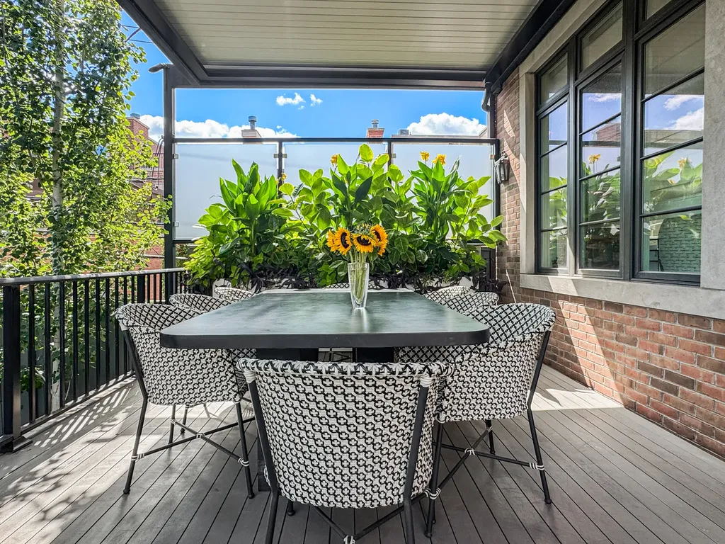 2615 North Paulina Street Chicago IL 60614