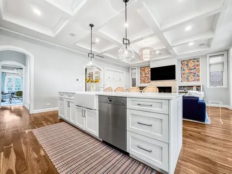 2615 North Paulina Street Chicago IL 60614