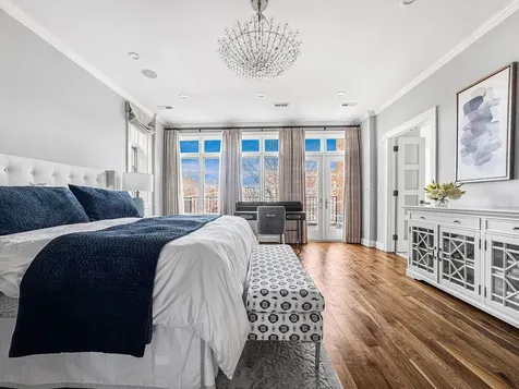 2615 North Paulina Street Chicago IL 60614