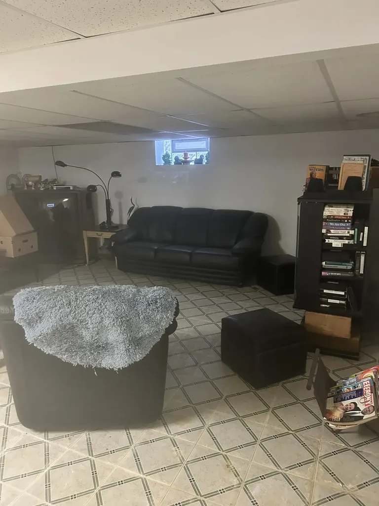 8731 South Clyde Avenue Chicago IL 60617
