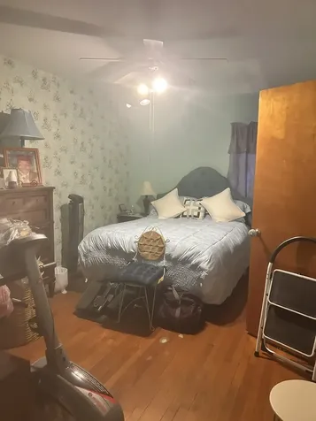 8731 South Clyde Avenue Chicago IL 60617