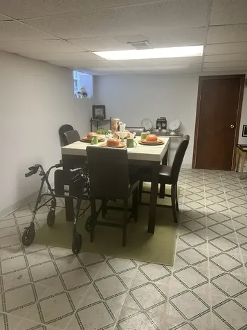 8731 South Clyde Avenue Chicago IL 60617