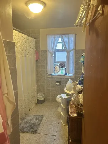 8731 South Clyde Avenue Chicago IL 60617