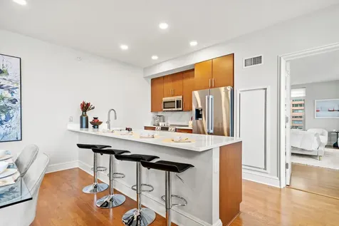 850 North Lake Shore Drive Chicago IL 60611