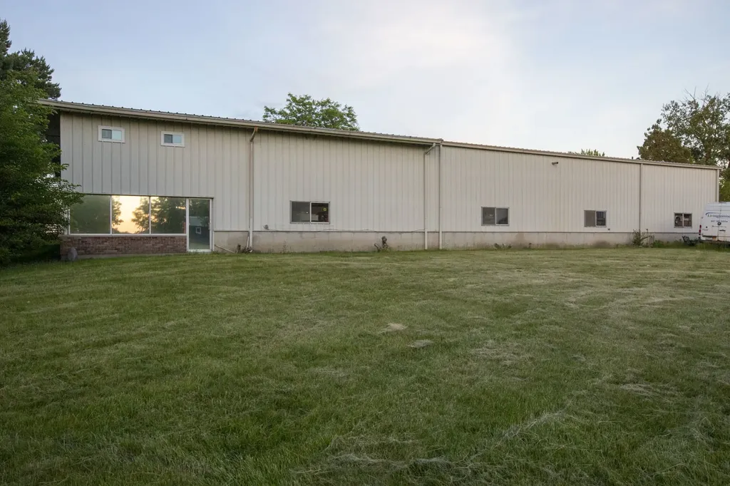 50W485 Il Route 64 Maple Park IL 60151