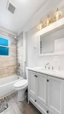 2315 Harvey Avenue Berwyn IL 60402
