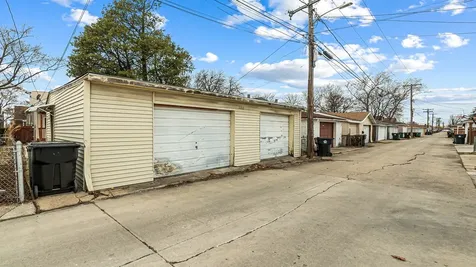 2315 Harvey Avenue Berwyn IL 60402