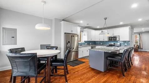 2315 Harvey Avenue Berwyn IL 60402