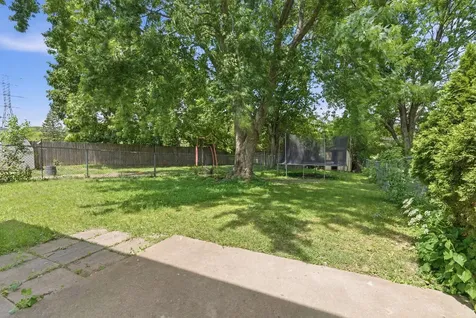 930 Autumn Lane Aurora IL 60505