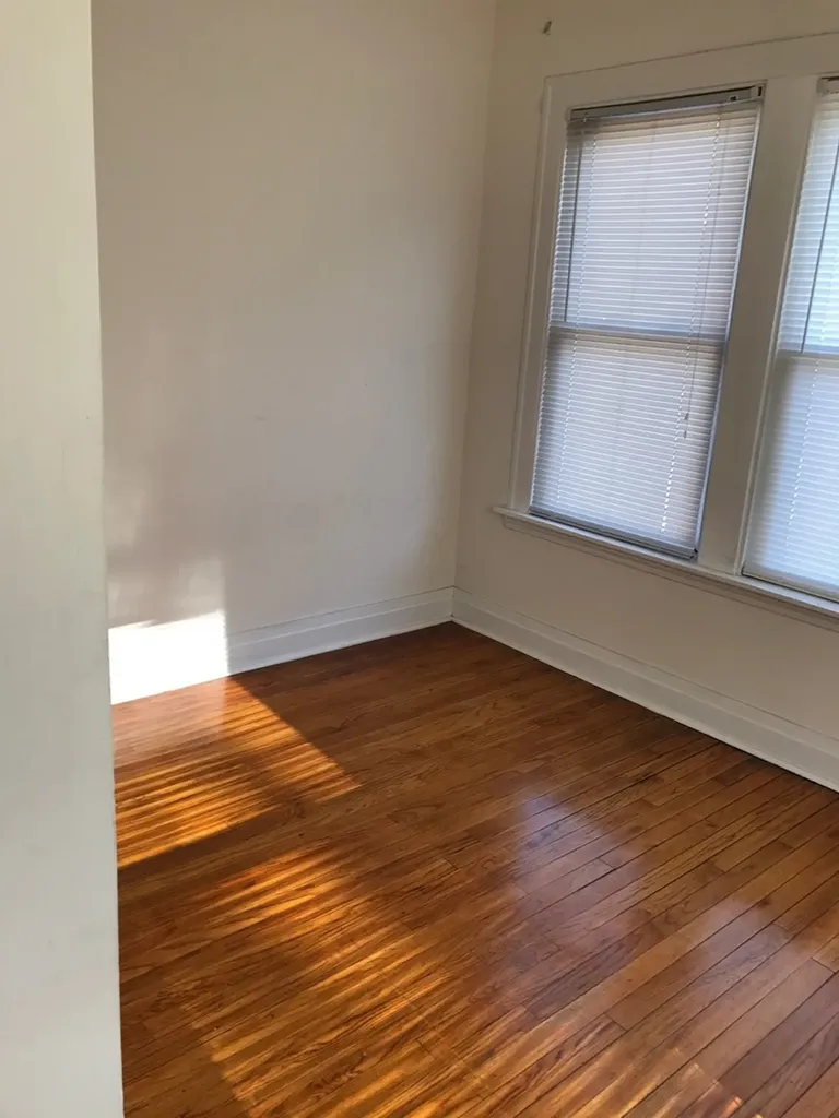 3823 North Lavergne Avenue Chicago IL 60641