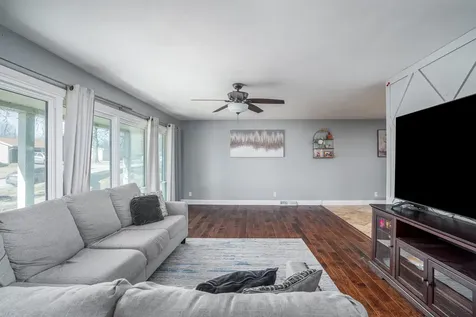 3225 28TH Street Court Rock Island IL 61201