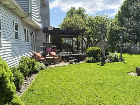 534 Chestnut Drive Oswego IL 60543