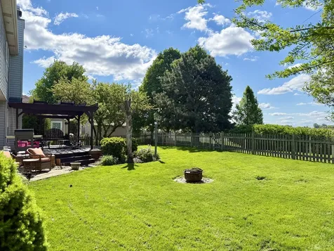 534 Chestnut Drive Oswego IL 60543