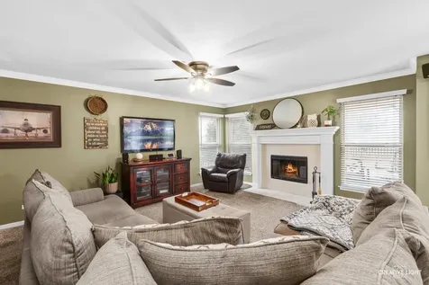 534 Chestnut Drive Oswego IL 60543