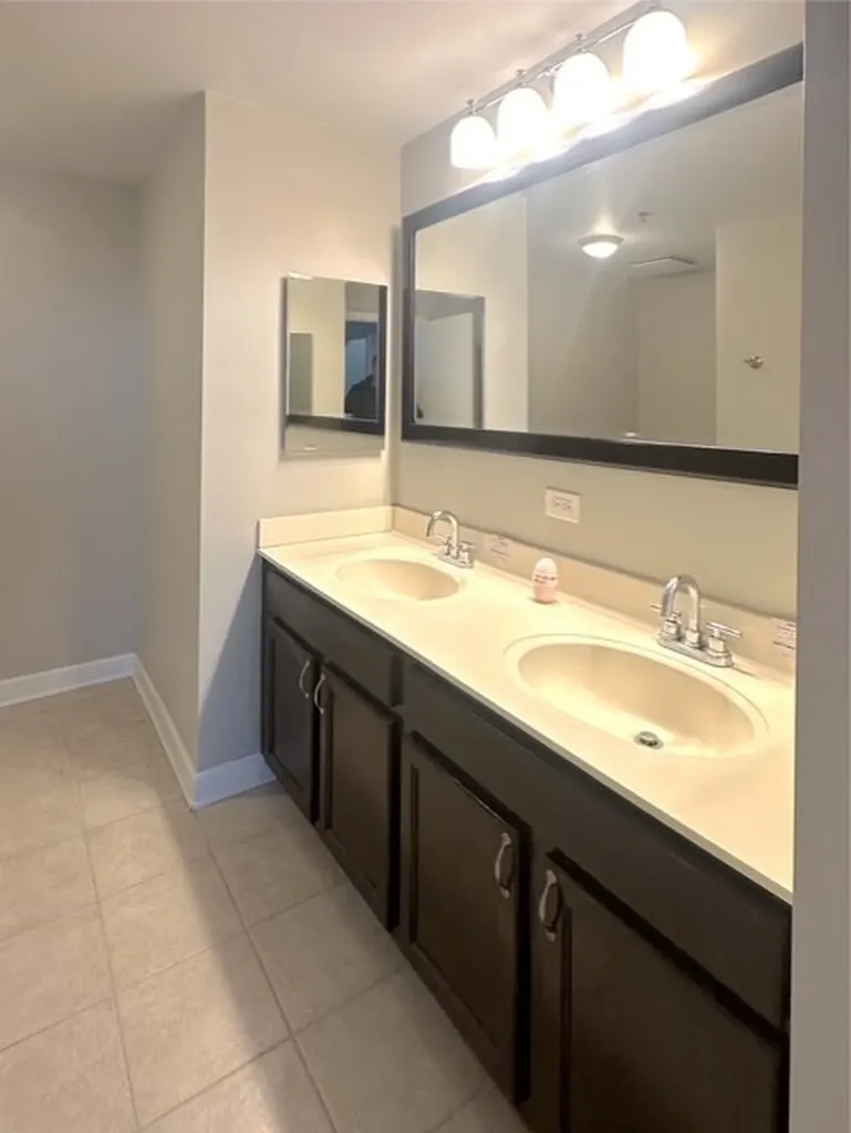 1841 South Calumet Avenue Chicago IL 60616