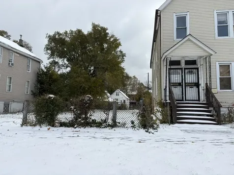7539 South Dorchester Avenue Chicago IL 60619