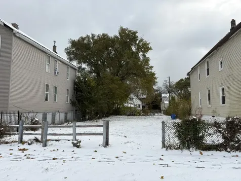 7539 South Dorchester Avenue Chicago IL 60619