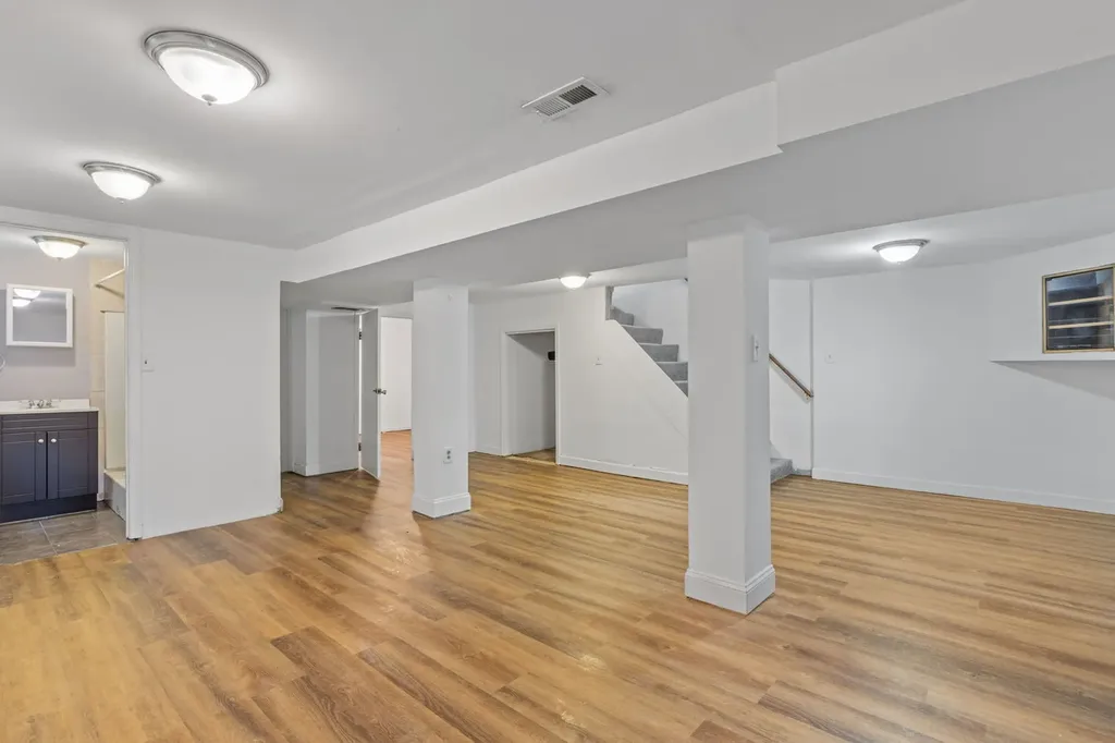 4519 North Troy Street Chicago IL 60625