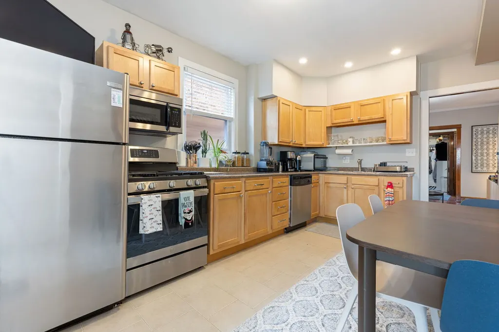 4519 North Troy Street Chicago IL 60625