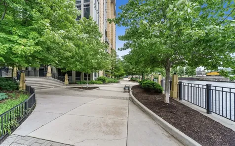 700 North Larrabee Street Chicago IL 60654
