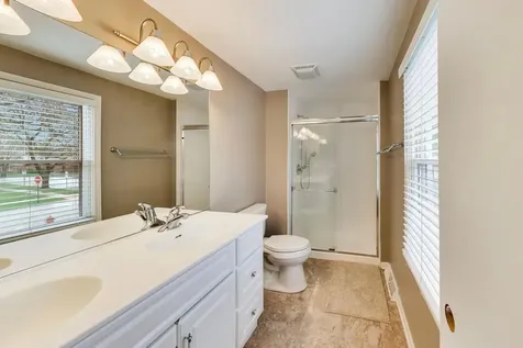 2822 North Brighton Place Arlington Heights IL 60004