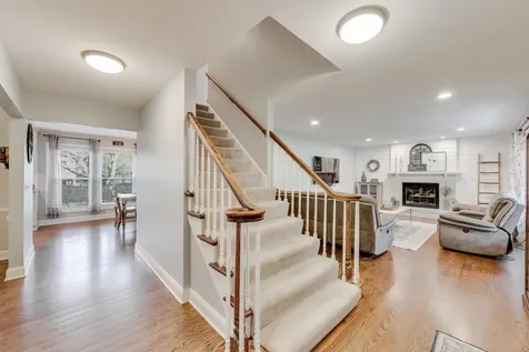 2822 North Brighton Place Arlington Heights IL 60004