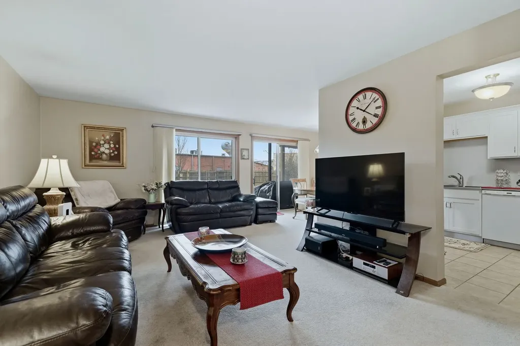 1215 Williamsport Drive Westmont IL 60559